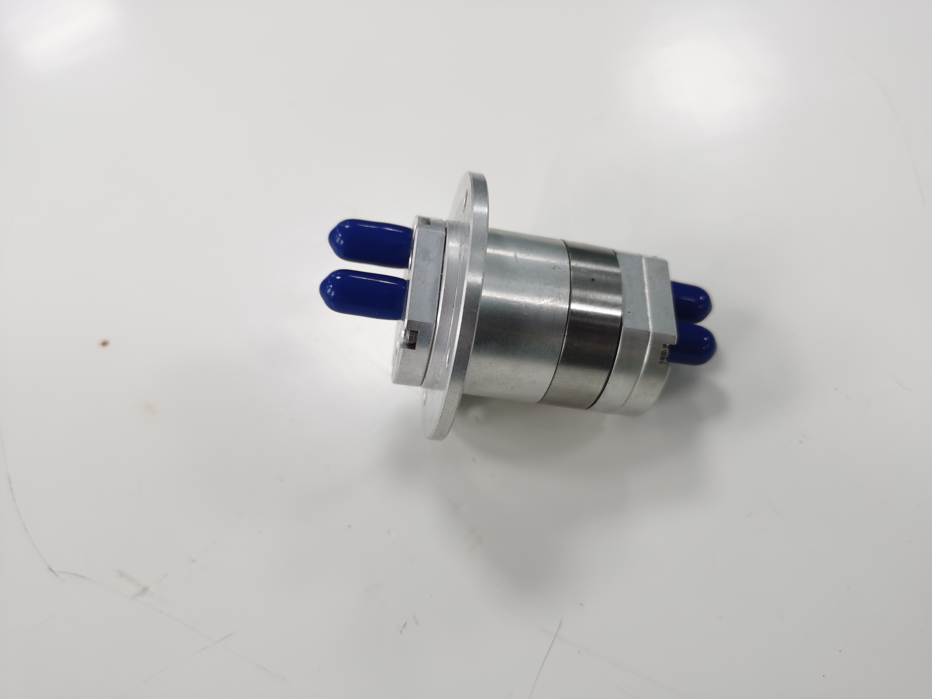 �pͨ��ͬ�S���D�P��(ji��)